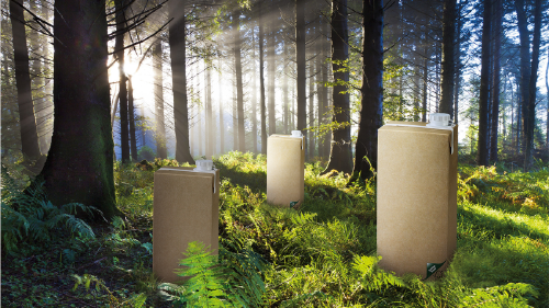 envases carton bebidas huella carbono baja leches zumos Tres envases de cartón para bebidas en un bosque